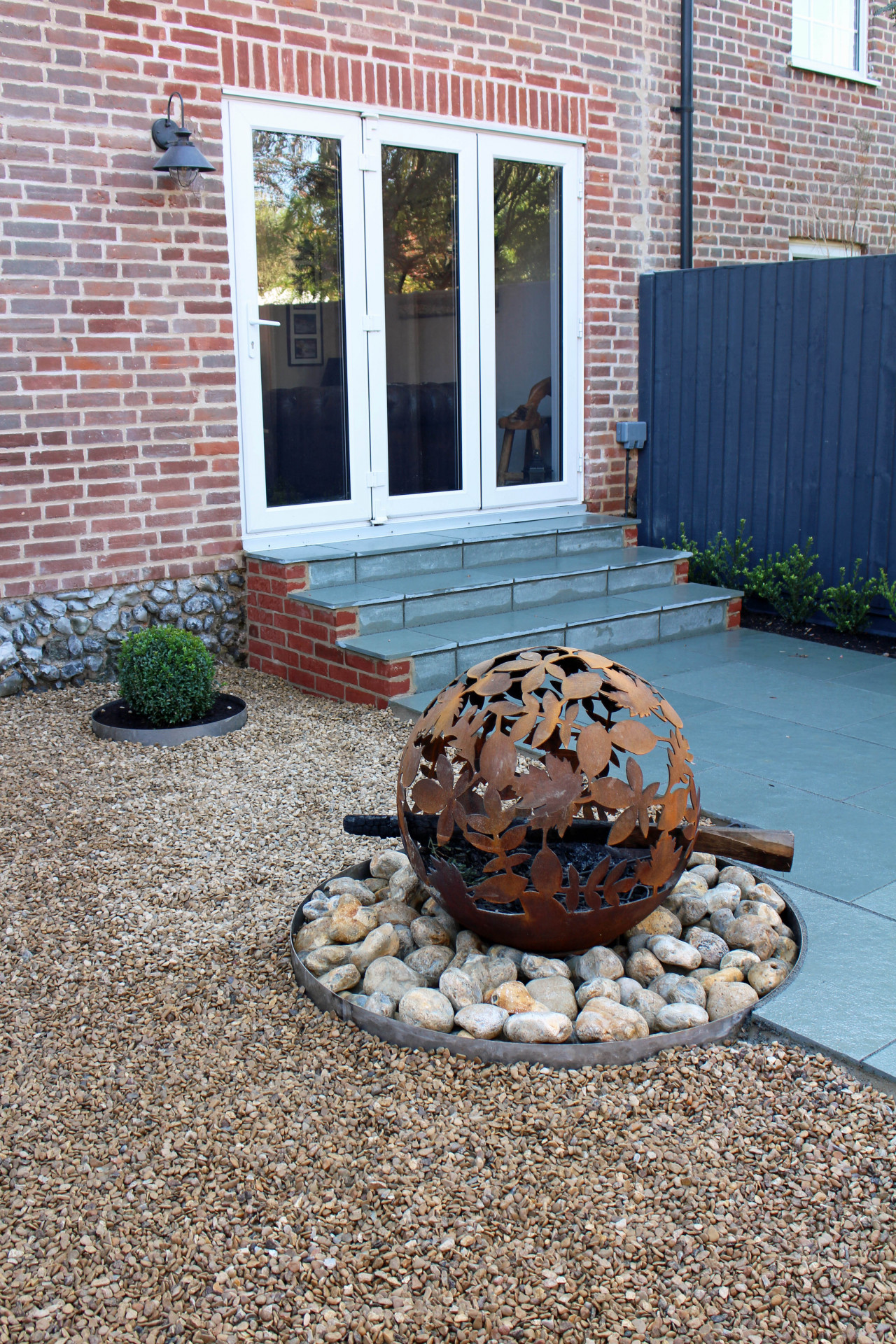 Courtyard garden design and build